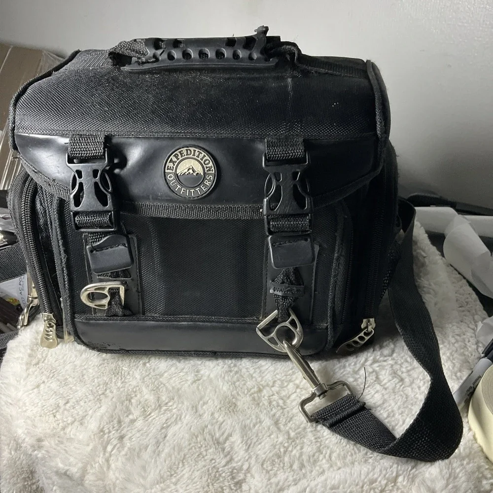 Expedition Outfitters Black Multi-Compartment Camera Bag / Shoulder Case 12x9x8